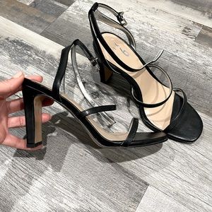 These heels are fashioned with three skinny straps.